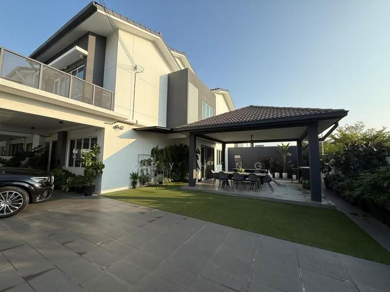 2-storey Terraced House for Sale in Hijayu 3C (Bandar Sri Sendayan) - Joey Heng - Exterior - PropertyGuru.com.my