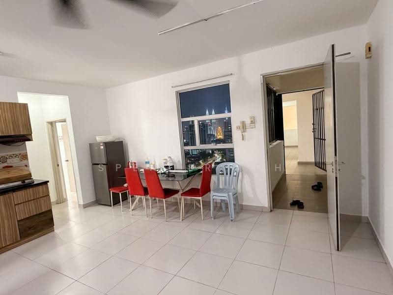 Kediaman Servis untuk Disewa di Domain 4 @ NeoCyber - Spencer Toh - Dining Room - PropertyGuru.com.my