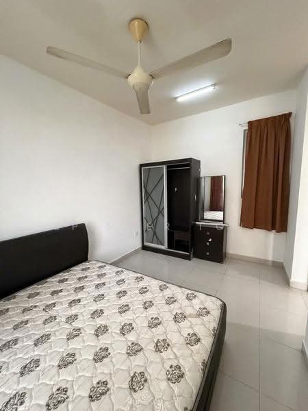 Kediaman Servis untuk Disewa di Domain 4 @ NeoCyber - Spencer Toh - Bedroom - PropertyGuru.com.my
