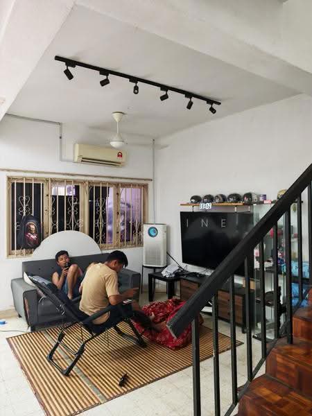 Rumah Teres 2-Tingkat untuk Dijual di Ampang Jaya (Ampang) - Christine Ng - Living Room - PropertyGuru.com.my