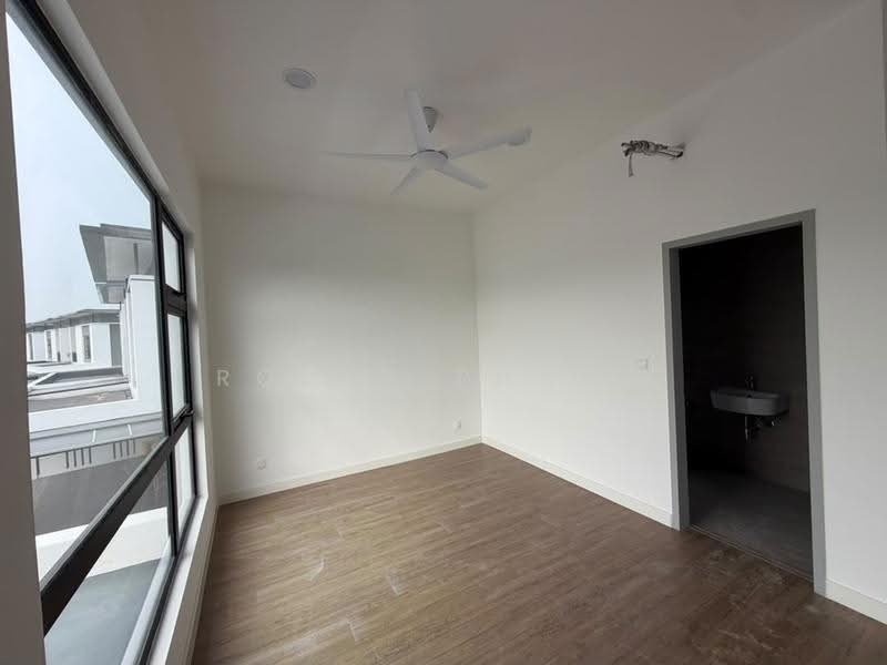 Semi-Detached House for Sale in Bandar Tropicana Aman (Telok Panglima Garang) - Roger Phang - Interior - PropertyGuru.com.my