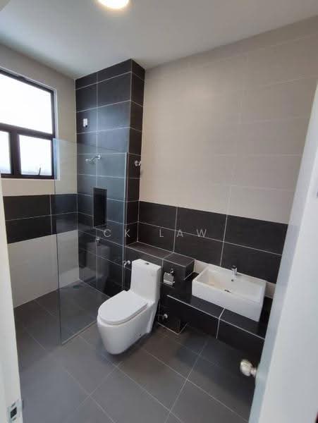 Cluster House for Rent in Setia Ecohill (Semenyih) - CK Law - Bathroom - PropertyGuru.com.my