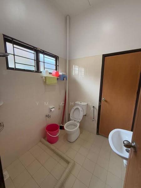 Rumah Teres 2-Tingkat untuk Dijual di Taman Pertam Jaya (Melaka City) - YM Chong - Bathroom - PropertyGuru.com.my