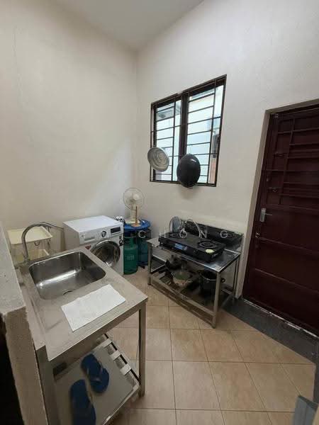 Rumah Teres 2-Tingkat untuk Dijual di Taman Pertam Jaya (Melaka City) - YM Chong - Kitchen - PropertyGuru.com.my