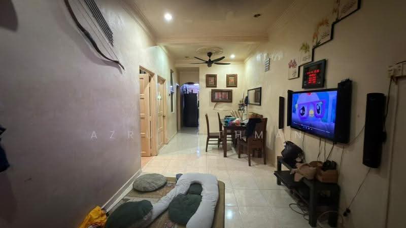 1-storey Terraced House for Sale in Taman Desa Rhu (Sikamat) - Azrul Othman - Living Room - PropertyGuru.com.my