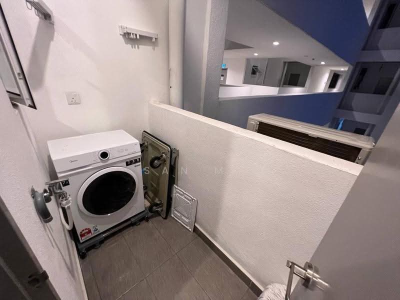 Kediaman Servis untuk Disewa di Palmyra Residences - San MC - Balcony - PropertyGuru.com.my