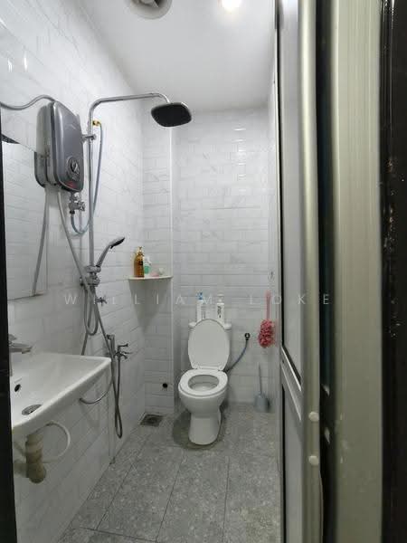 Rumah Teres 2-Tingkat untuk Dijual di Nusantara Prima (Gelang Patah) - William Loke - Bathroom - PropertyGuru.com.my