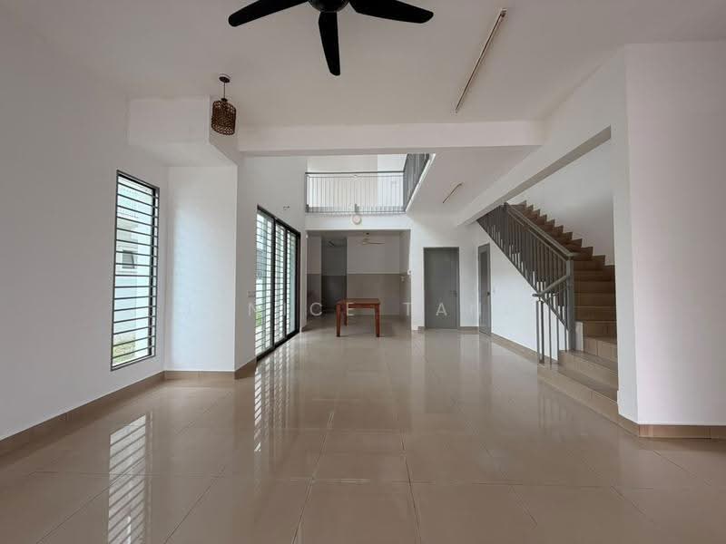 Rumah Kluster untuk Dijual di Setia Alam (Selangor) - Janice Tang - Living Room - PropertyGuru.com.my