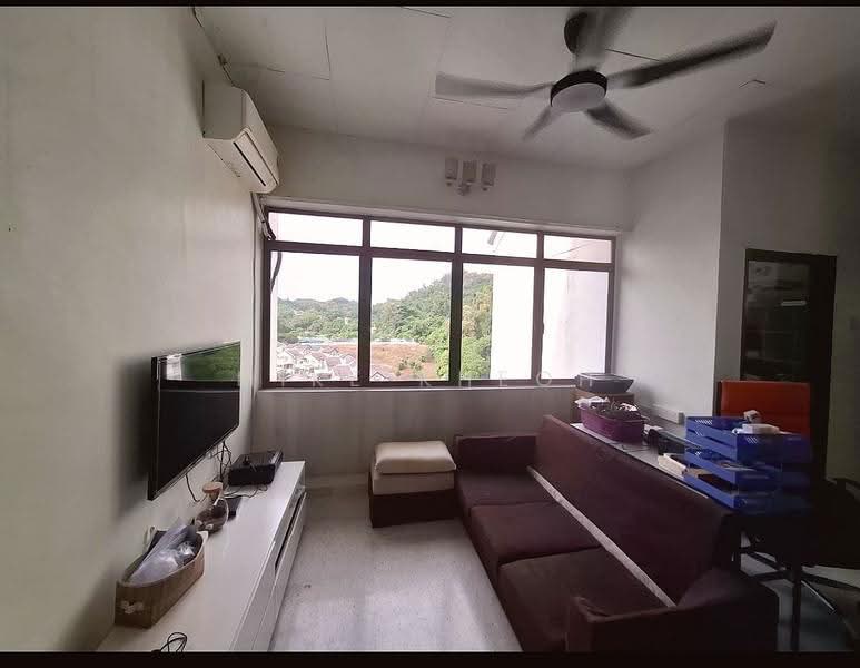Pangsapuri untuk Dijual di Mutiara Indah Apartment - Mike Kheoh - Living Room - PropertyGuru.com.my