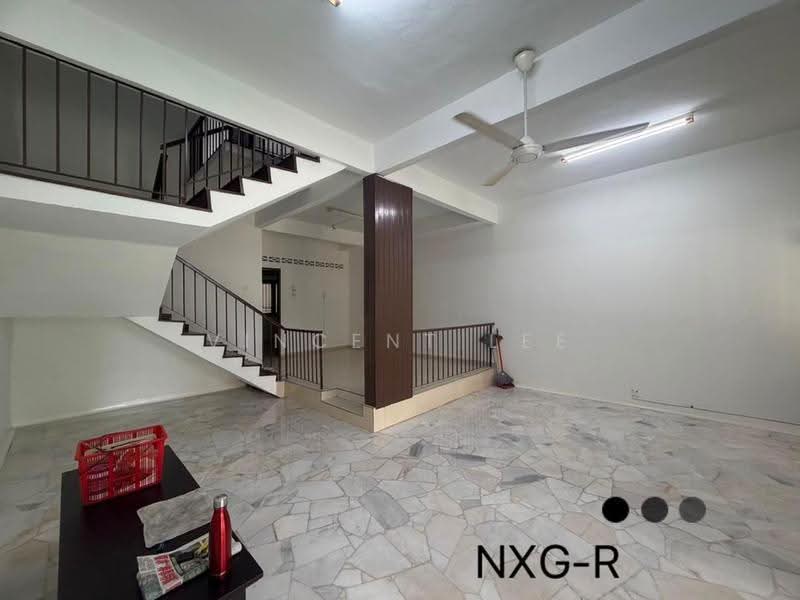 2-storey Terraced House for Sale in Taman Gembira (Klang) - Vincent Lee - Living Room - PropertyGuru.com.my