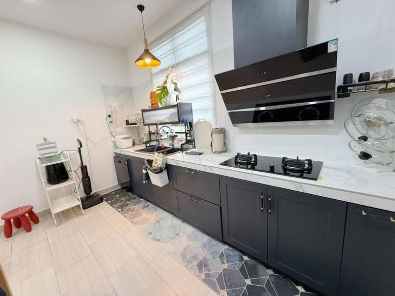 2-storey Terraced House for Sale in Bandar Cemerlang (Ulu Tiram) - SY Ngo - Kitchen - PropertyGuru.com.my