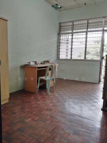 Rumah Teres untuk Dijual di Taman Cheras (Cheras) - Veronica Ng - Study - PropertyGuru.com.my