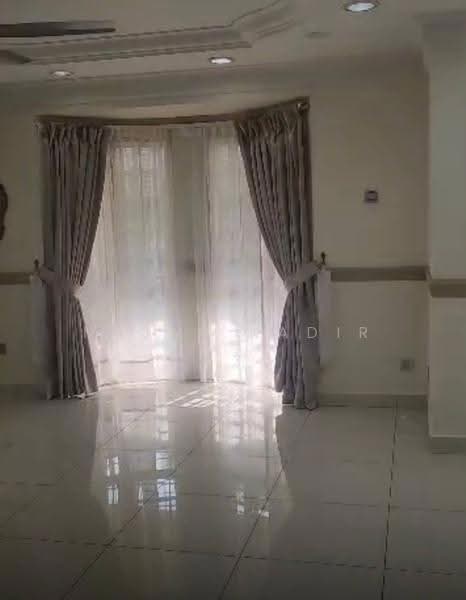 Rumah Berkembar untuk Dijual di Seksyen 9 (Shah Alam) - Najah Kadir - Living Room - PropertyGuru.com.my