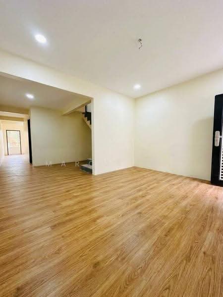 Rumah Teres 2-Tingkat untuk Dijual di Bandar Selesa Jaya (Skudai) - Marcus Tey - Living Room - PropertyGuru.com.my