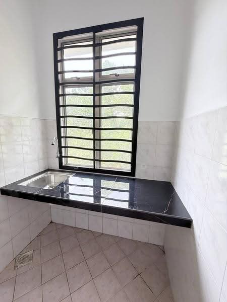 Pangsapuri untuk Dijual di Bandar Selesa Jaya - SY Ngo - Kitchen - PropertyGuru.com.my