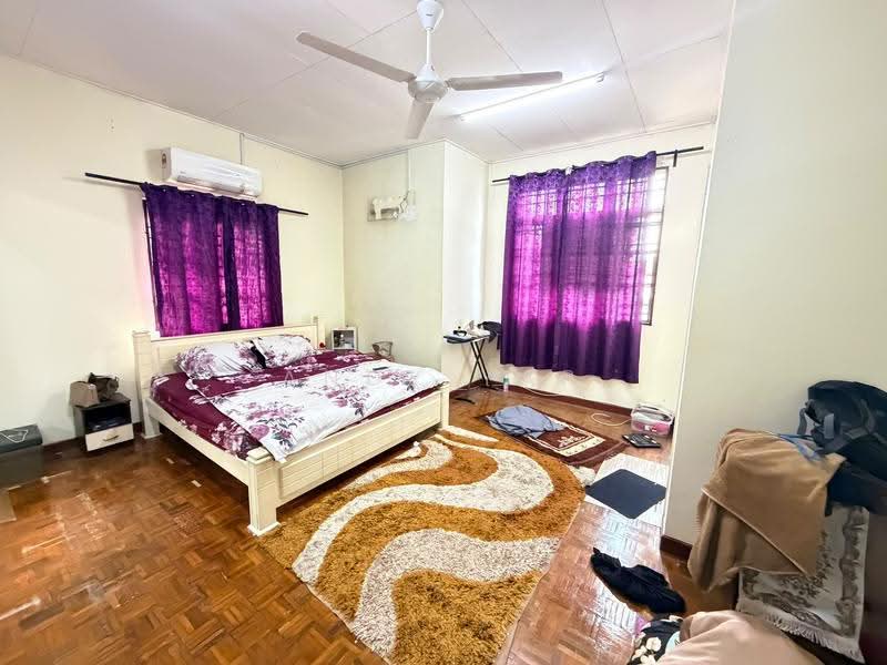 Rumah Teres 2-Tingkat untuk Dijual di Kota Emerald (Rawang) - Andy Yap - Bedroom - PropertyGuru.com.my