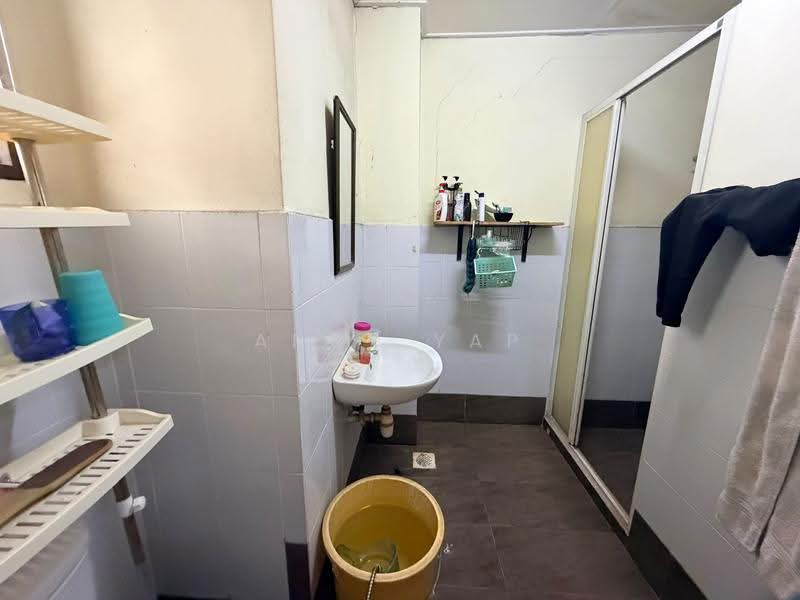 Rumah Teres 2-Tingkat untuk Dijual di Kota Emerald (Rawang) - Andy Yap - Bathroom - PropertyGuru.com.my