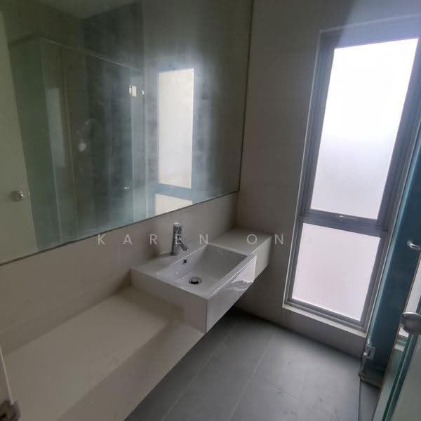 Cluster House for Sale in Sunway Alam Suria (Shah Alam) - Karen Ong - Bathroom - PropertyGuru.com.my