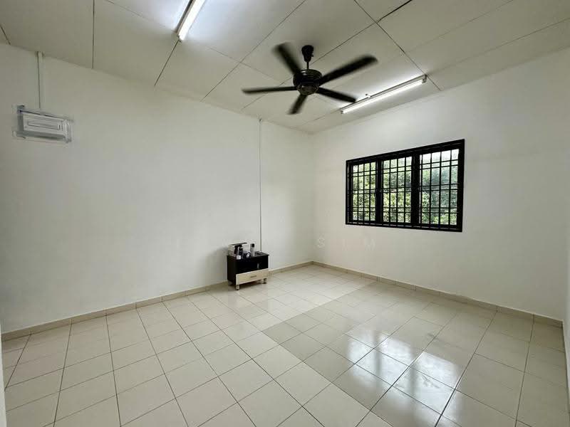 Rumah Flat untuk Disewa di Taman Seri Setanggi - Elvis Sim - Living Room - PropertyGuru.com.my
