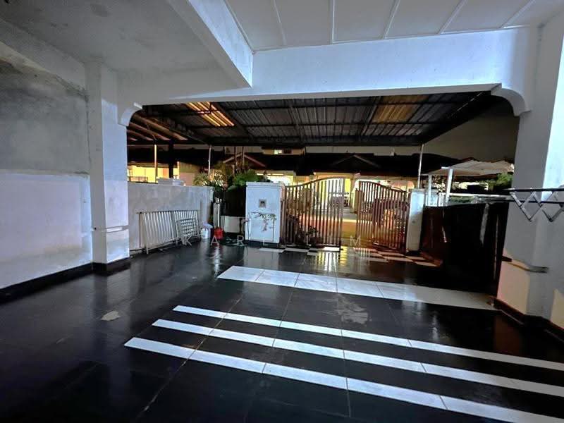 1-storey Terraced House for Sale in Bukit Indah (Iskandar Puteri (Nusajaya)) - Karl Lim - Exterior - PropertyGuru.com.my