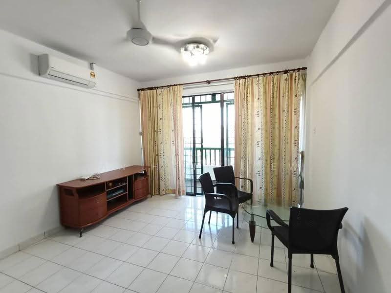 Pangsapuri untuk Dijual di Anjung Hijau (Greenfields) - Wan Hung Liew - Living Room - PropertyGuru.com.my
