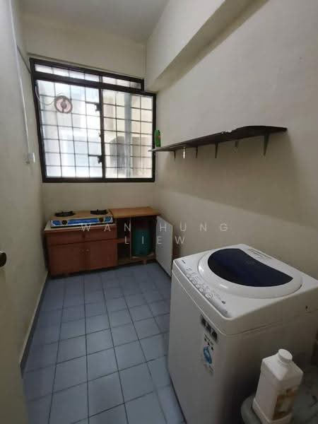 Pangsapuri untuk Dijual di Anjung Hijau (Greenfields) - Wan Hung Liew - Kitchen - PropertyGuru.com.my
