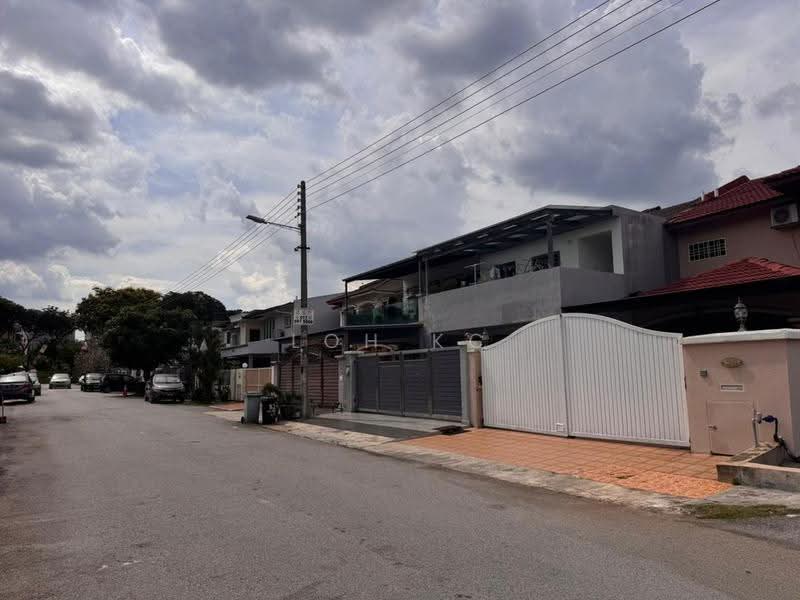 Rumah Teres 2-Tingkat untuk Dijual di Pandan Perdana (Cheras) - Loh KC - Exterior - PropertyGuru.com.my