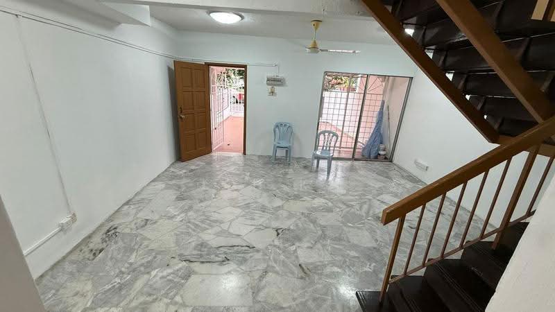 Rumah Teres 2-Tingkat untuk Dijual di Pandan Perdana (Cheras) - Loh KC - Living Room - PropertyGuru.com.my