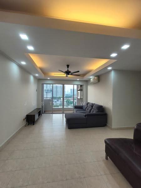Kondominium untuk Disewa di D'Aman Ria Condominium - Justin Wong - Living Room - PropertyGuru.com.my