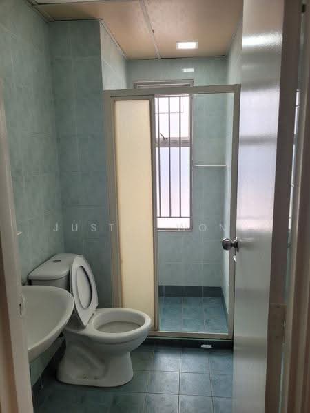 Kondominium untuk Disewa di D'Aman Ria Condominium - Justin Wong - Bathroom - PropertyGuru.com.my