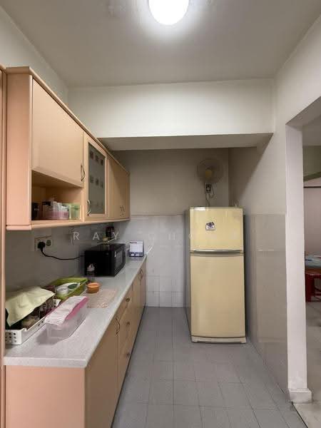 Dry Kitchen