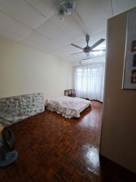 2-storey Terraced House for Sale in Taman Segar (Cheras) - Michelle Lai - Bedroom - PropertyGuru.com.my