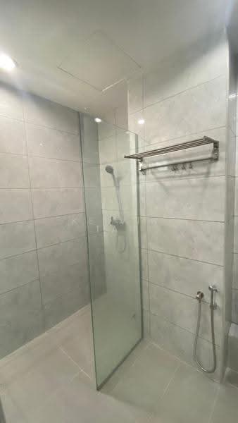 Pangsapuri untuk Disewa di Mawar Apartment - Kelvin Tan - Bathroom - PropertyGuru.com.my