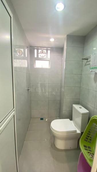 Pangsapuri untuk Disewa di Mawar Apartment - Kelvin Tan - Bathroom - PropertyGuru.com.my