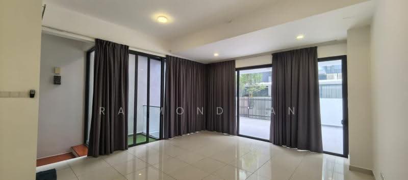 3.5-storey Terraced House for Rent in PJU 8/1 Redwood (Damansara Perdana) - Raymond Tan - Living Room - PropertyGuru.com.my