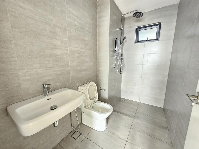 Service Residence for Sale at Residensi Ava @ Kiara Bay - Moon Chan - Bathroom - PropertyGuru.com.my