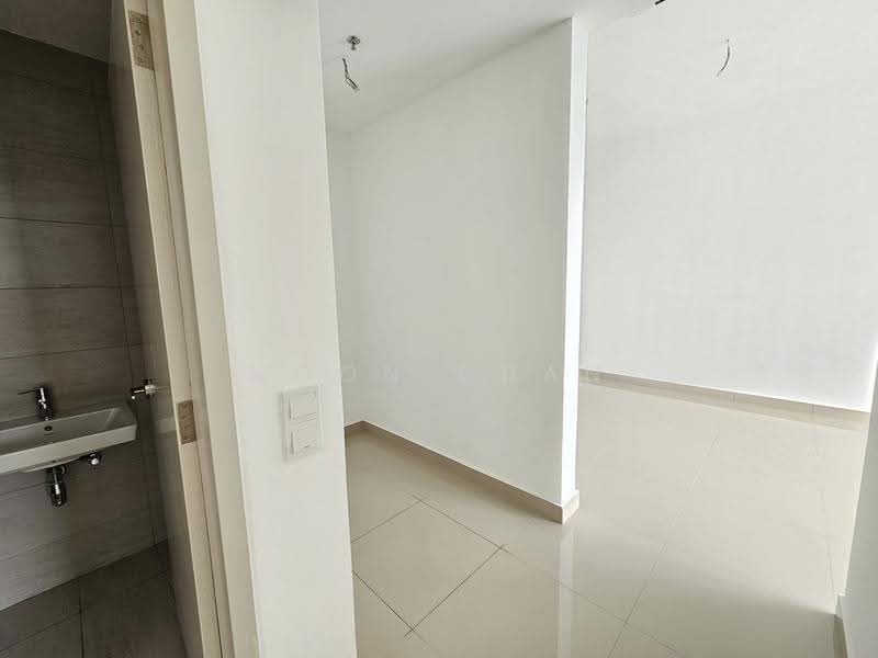 Service Residence for Sale at Residensi Ava @ Kiara Bay - Moon Chan - Bathroom - PropertyGuru.com.my