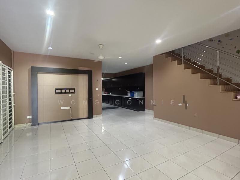 Rumah Teres 2-Tingkat untuk Disewa di Kota Kinabalu (Sabah) - Wong Connie - Living Room - PropertyGuru.com.my