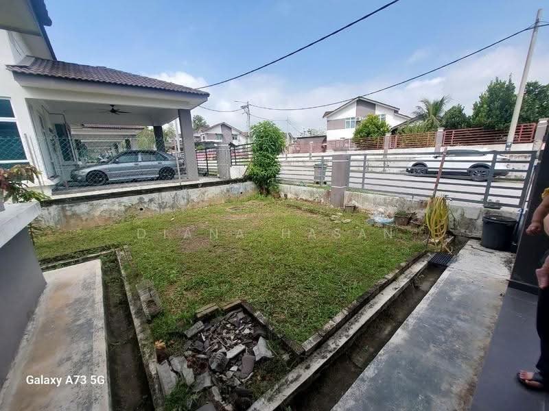 Bungalow House for Sale in Kuala Pilah (Negeri Sembilan) - Diana Hasan - Exterior - PropertyGuru.com.my