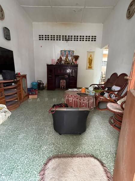 Rumah Teres 1-Tingkat untuk Dijual di Happy Garden (Kuchai Lama) - Daphne Lim - Living Room - PropertyGuru.com.my