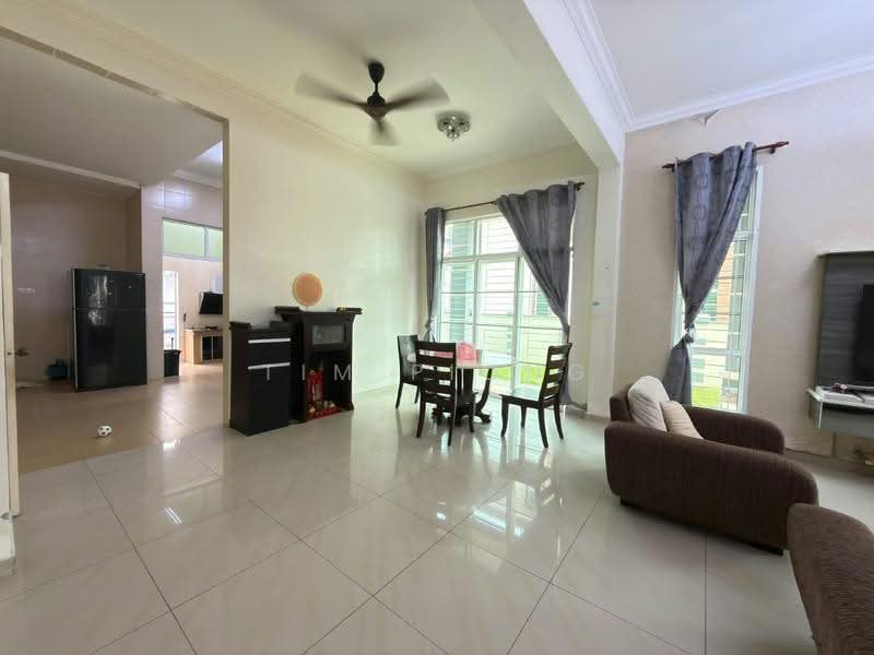 Rumah Berkembar untuk Dijual di Taman Krubong Utama (Krubong) - Tim Piong - Living Room - PropertyGuru.com.my