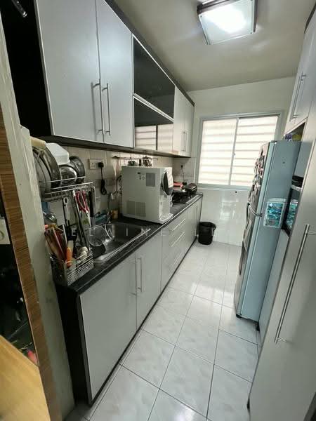Pangsapuri untuk Dijual di Taman Kristal - Elaine Lee - Kitchen - PropertyGuru.com.my