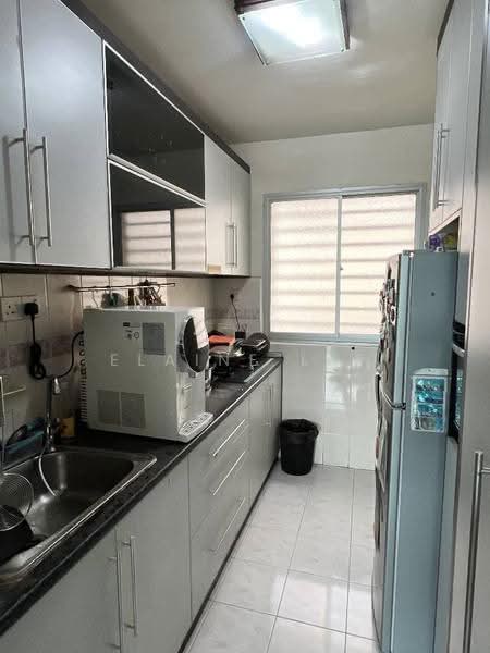 Pangsapuri untuk Dijual di Taman Kristal - Elaine Lee - Kitchen - PropertyGuru.com.my