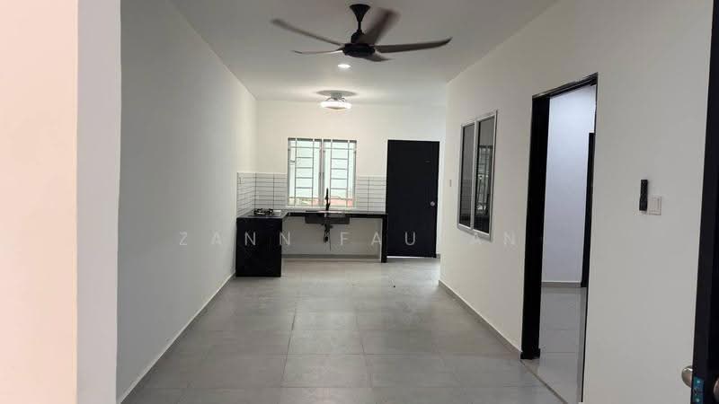 Rumah Teres 2-Tingkat untuk Dijual di Bukit Sentosa (Rawang) - Zann Fauzan - Kitchen - PropertyGuru.com.my