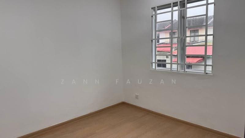 Rumah Teres 2-Tingkat untuk Dijual di Bukit Sentosa (Rawang) - Zann Fauzan - PropertyGuru.com.my