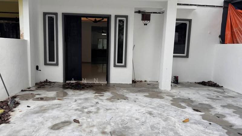 Rumah Teres 2-Tingkat untuk Dijual di Bukit Sentosa (Rawang) - Zann Fauzan - Exterior - PropertyGuru.com.my