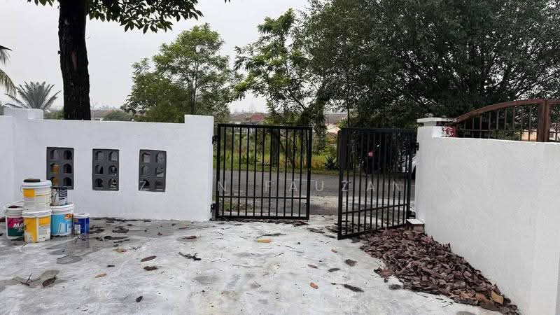 Rumah Teres 2-Tingkat untuk Dijual di Bukit Sentosa (Rawang) - Zann Fauzan - Exterior - PropertyGuru.com.my