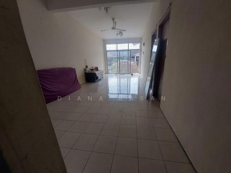 Terraced House for Sale in Kuala Pilah (Negeri Sembilan) - Diana Hasan - Living Room - PropertyGuru.com.my