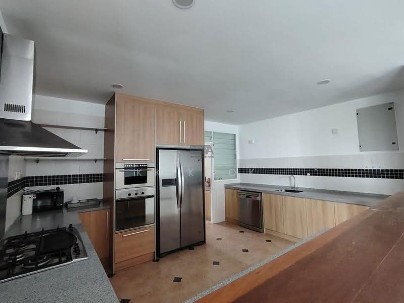 Condominium for Sale at Tanjung Beach Condominium - KK Kwok - Kitchen - PropertyGuru.com.my
