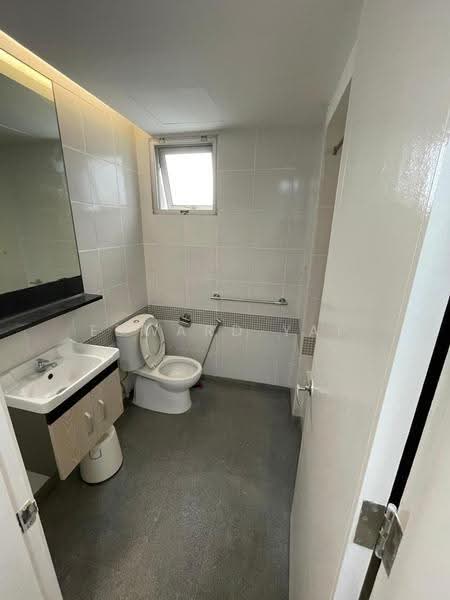 Service Residence for Rent at One Mont Kiara (1 Mont Kiara) - Edward Yap - Bathroom - PropertyGuru.com.my